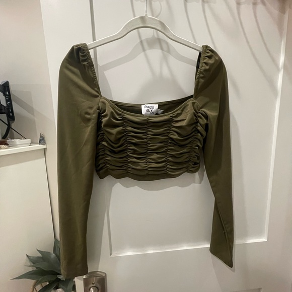 Princess Polly Top - Picture 1 of 3